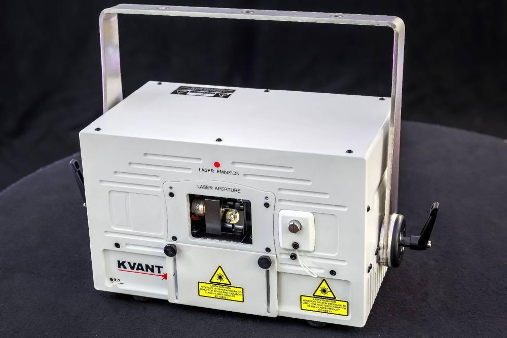 ClubMax 1800 白　ホワイト KVANT クバント